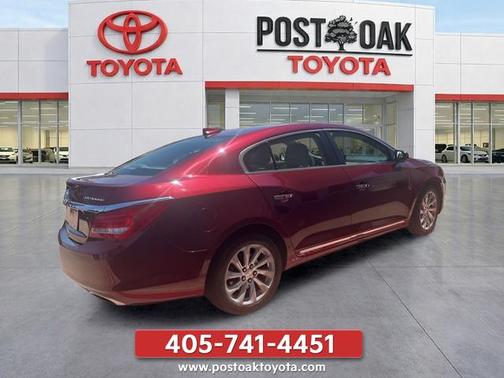 Deep Garnet Metallic 2016 Buick LaCrosse Base