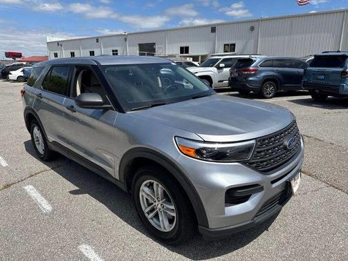 Silver Metallic 2022 Ford Explorer Base