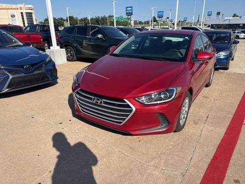 2017 Hyundai ELANTRA SE