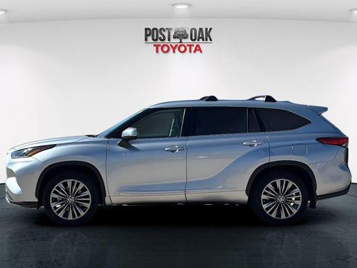 2021 Toyota Highlander Hybrid Platinum