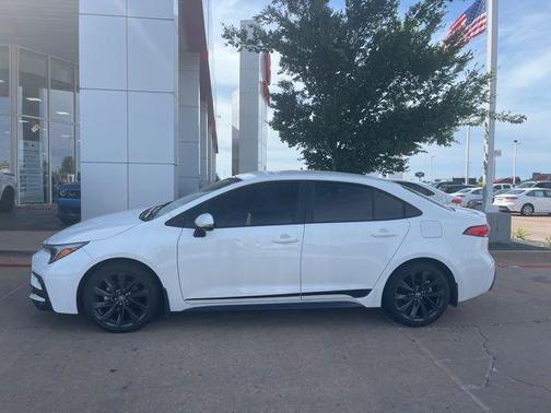 2025 Toyota Corolla SE