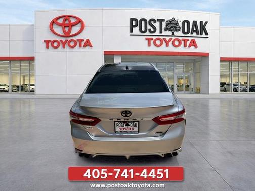 Celestial Silver Metallic 2019 Toyota Camry XSE