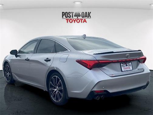 2019 Toyota Avalon Touring