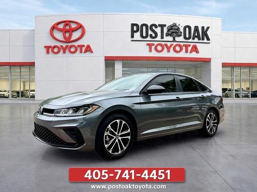 Platinum Gray Metallic 2025 Volkswagen Jetta 1.5T Sport