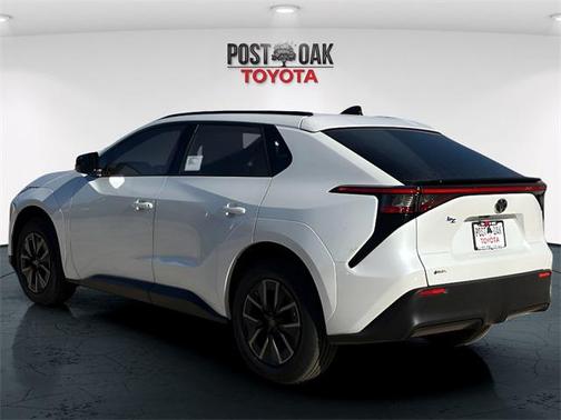 2026 Toyota bZ XLE Plus