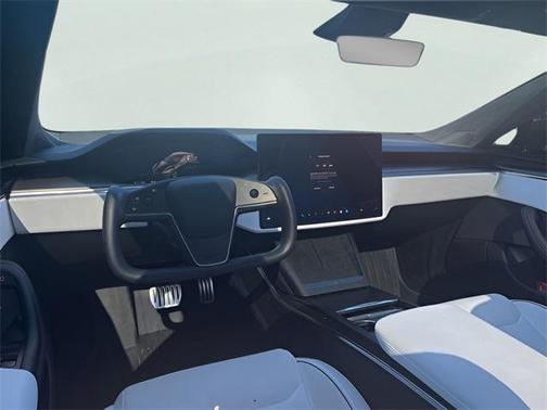 2023 Tesla Model S Plaid