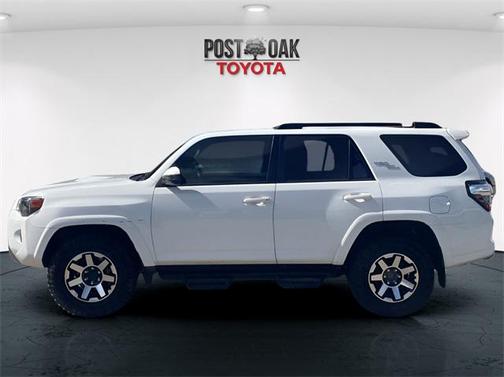 2022 Toyota 4Runner TRD Off Road
