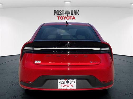 2026 Toyota Prius Plug-In Hybrid SE