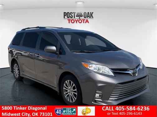 2020 Toyota Sienna XLE