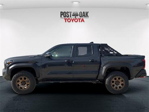 2026 Toyota Tacoma Hybrid Trailhunter