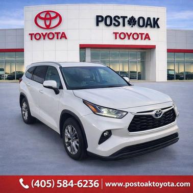 Wind Chill Pearl 2023 Toyota Highlander Hybrid XLE