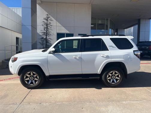 2024 Toyota 4Runner TRD Off Road