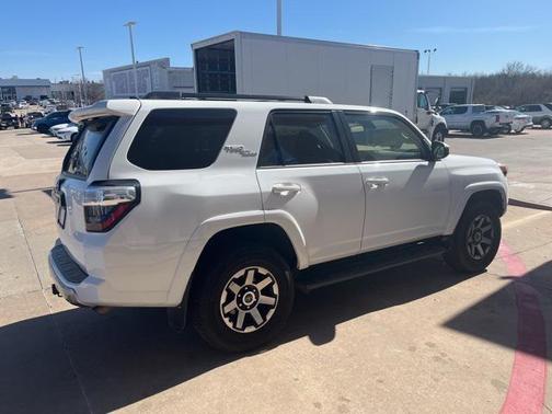 2024 Toyota 4Runner TRD Off Road
