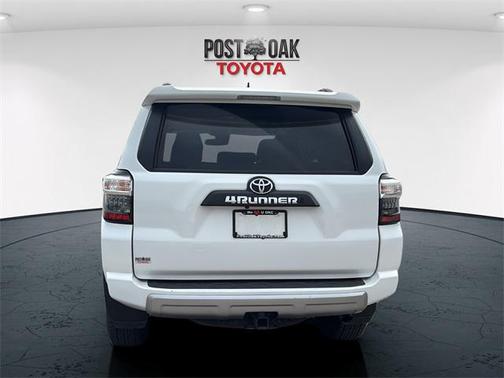 2024 Toyota 4Runner TRD Off Road