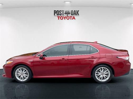 2019 Toyota Camry Hybrid LE