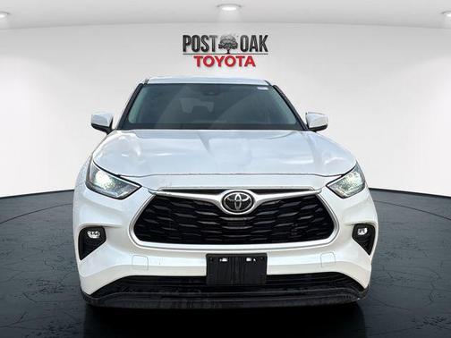 2021 Toyota Highlander LE