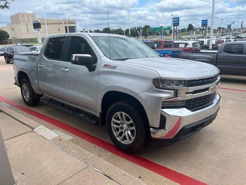 Silver Ice Metallic 2019 Chevrolet Silverado 1500 LT
