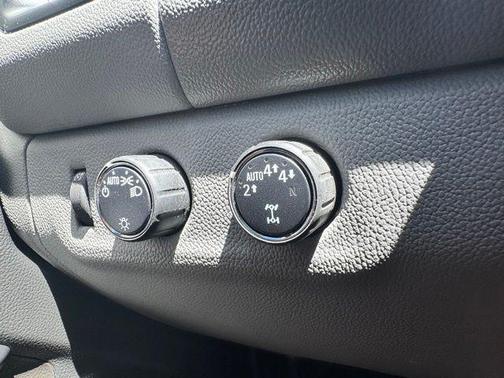 Satin Steel Metallic 2021 GMC Canyon Elevation Standard
