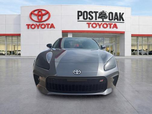 Pavement 2023 Toyota GR86 Premium