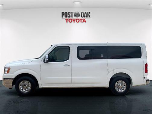 2013 Nissan NV Passenger NV3500 HD S V8