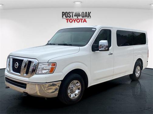 2013 Nissan NV Passenger NV3500 HD S V8