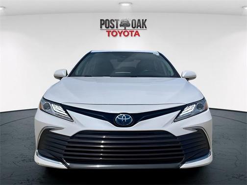 2023 Toyota Camry Hybrid XLE