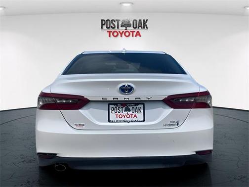 2023 Toyota Camry Hybrid XLE