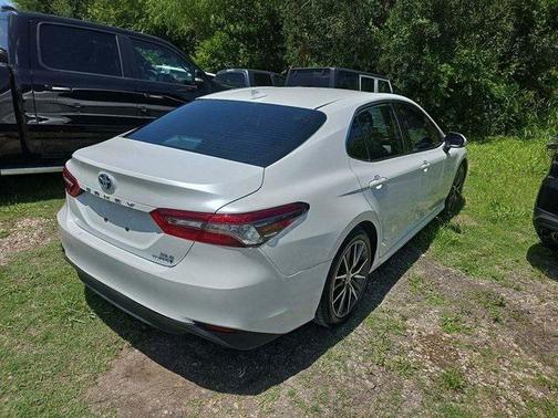 2023 Toyota Camry Hybrid XLE