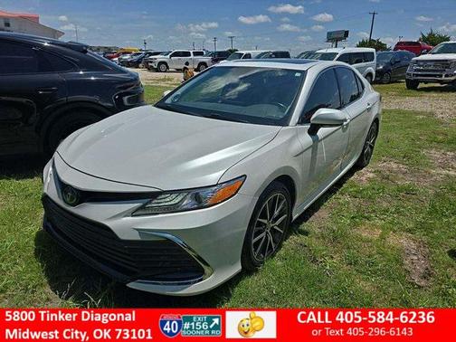 2023 Toyota Camry Hybrid XLE