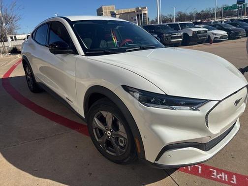 2023 Ford Mustang Mach-E Select