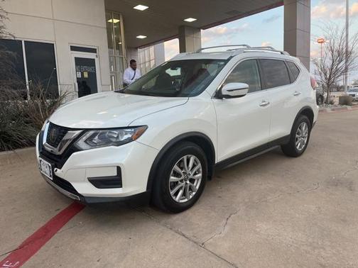 2020 Nissan Rogue SV