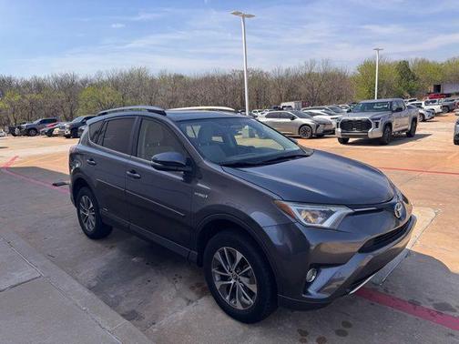 2016 Toyota RAV4 Hybrid XLE