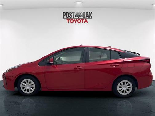 2021 Toyota Prius LE