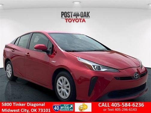 2021 Toyota Prius LE
