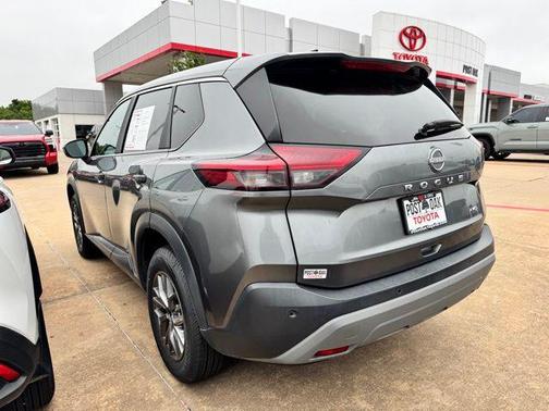 Gun Metallic 2023 Nissan Rogue S