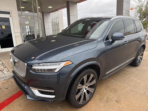 2025 Volvo XC90 B5 Ultra