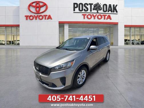 Titanium Silver 2019 Kia Sorento LX