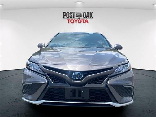 2024 Toyota Camry Hybrid SE
