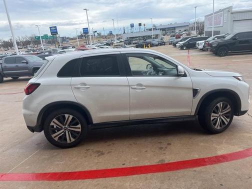 2020 Mitsubishi Outlander Sport SE