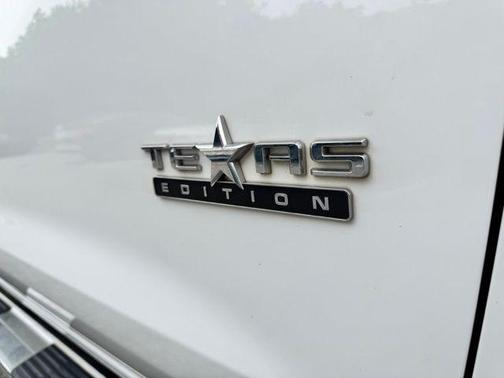 Summit White 2019 Chevrolet Silverado 1500 LT