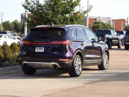 Pearl Metallic 2015 Lincoln MKC Base