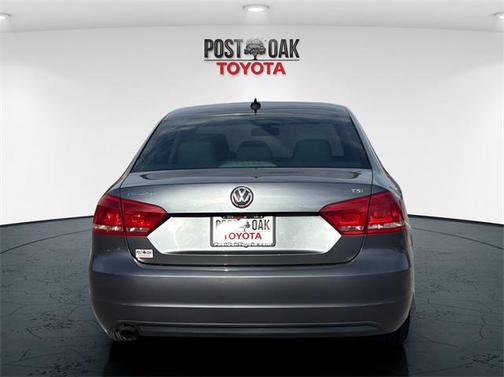 2015 Volkswagen Passat 1.8T Limited Edition