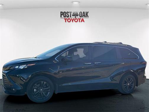 2024 Toyota Sienna Woodland Edition