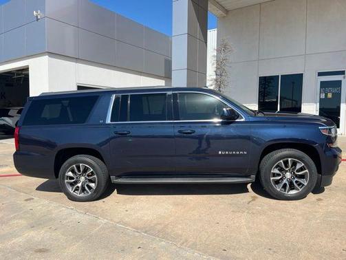 Blue Velvet Metallic 2017 Chevrolet Suburban LT