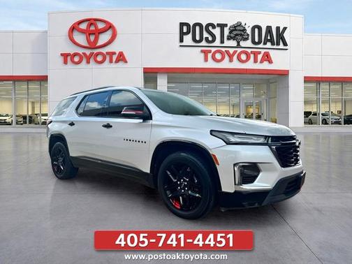 Silver Ice Metallic 2022 Chevrolet Traverse Premier