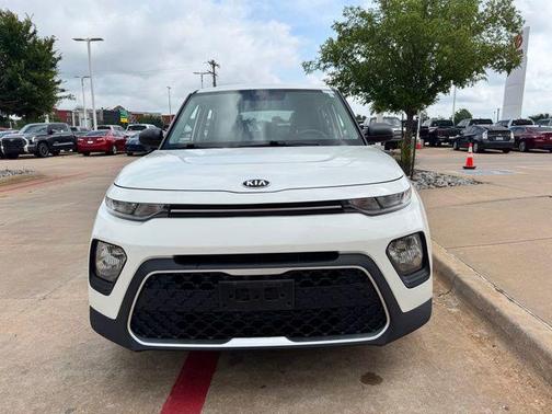 Snow White Pearl 2021 Kia Soul LX