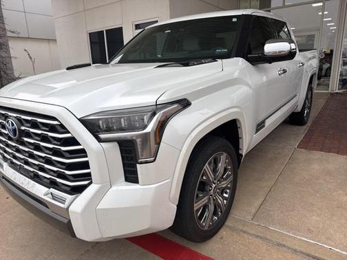 2023 Toyota Tundra Hybrid Capstone