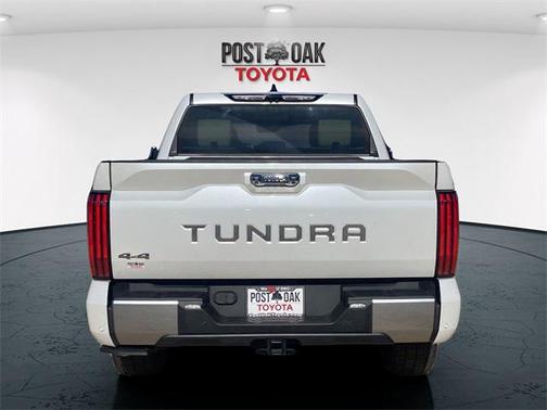 2023 Toyota Tundra Hybrid Capstone