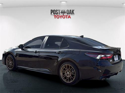 2024 Toyota Camry Hybrid SE