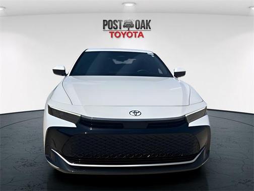 2023 Toyota Crown XLE